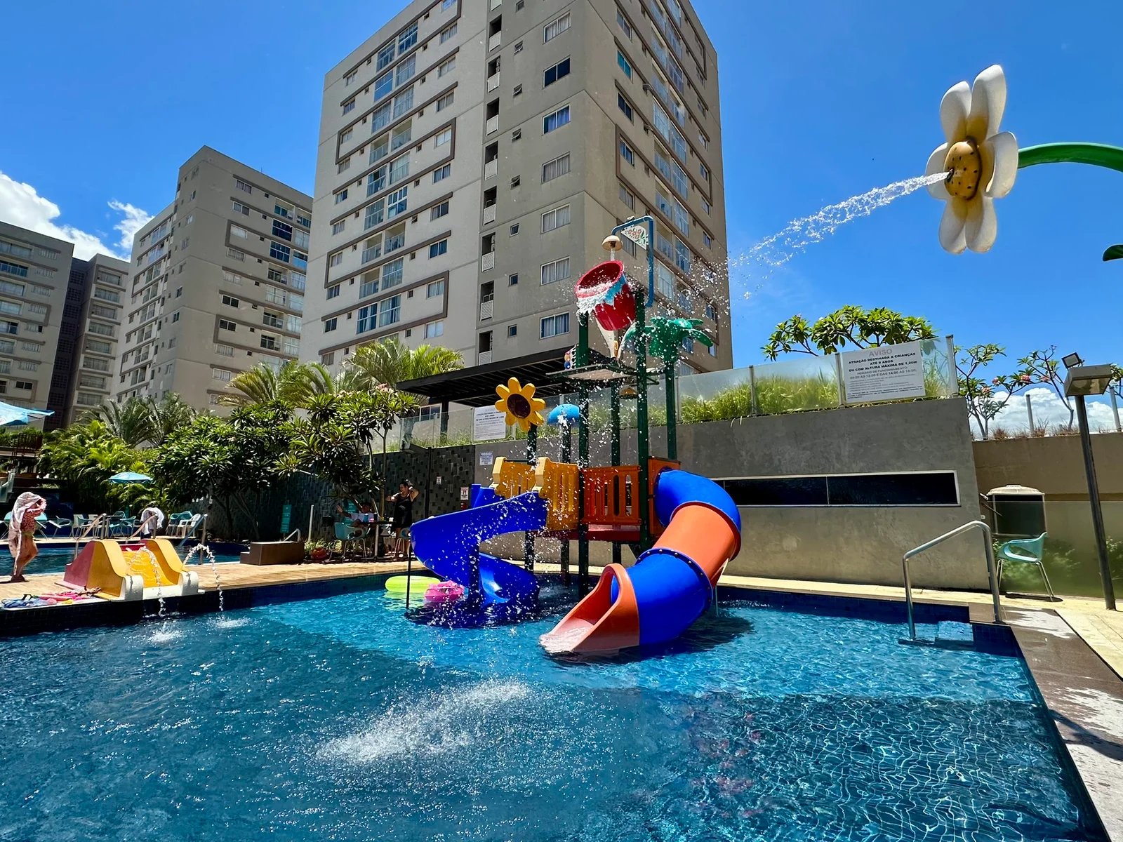 EVIAN THERMAS RESIDENCE em CALDAS NOVAS - GO – condomínio para aluguel por temporada