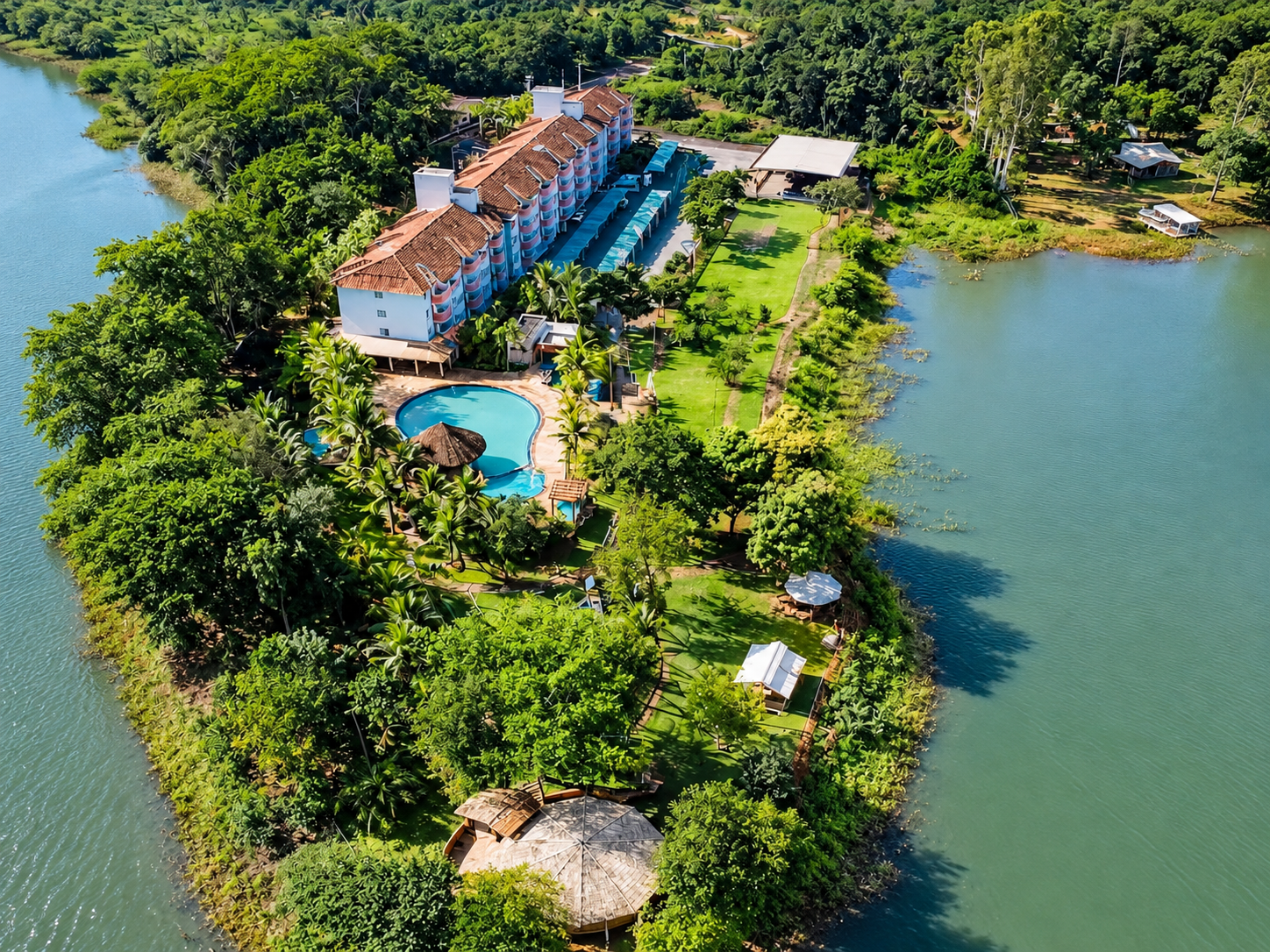 PONTAL DO LAGO em CALDAS NOVAS - GO – condomínio para aluguel por temporada