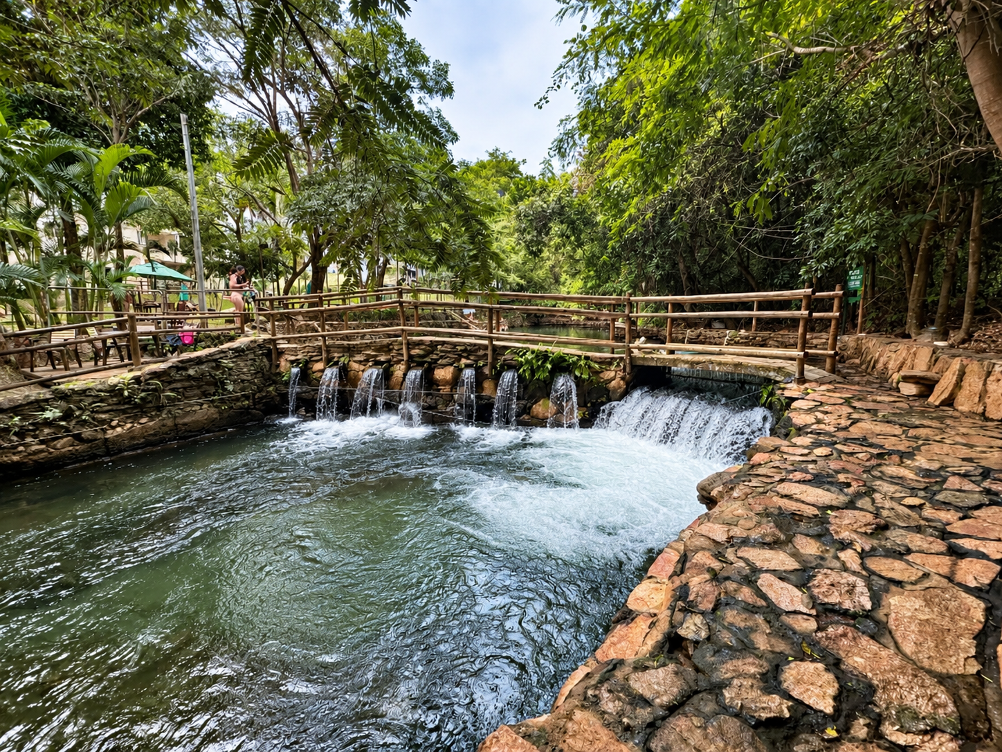 THERMAS PARADISE - RIO QUENTE em RIO QUENTE - GO – condomínio para aluguel por temporada